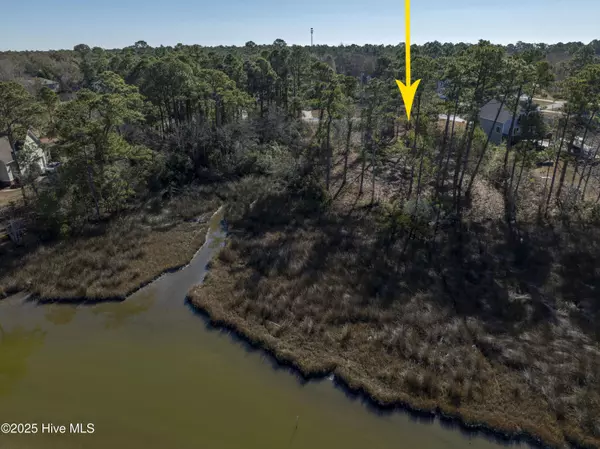 Sneads Ferry, NC 28460,327 Chadwick Shores DR