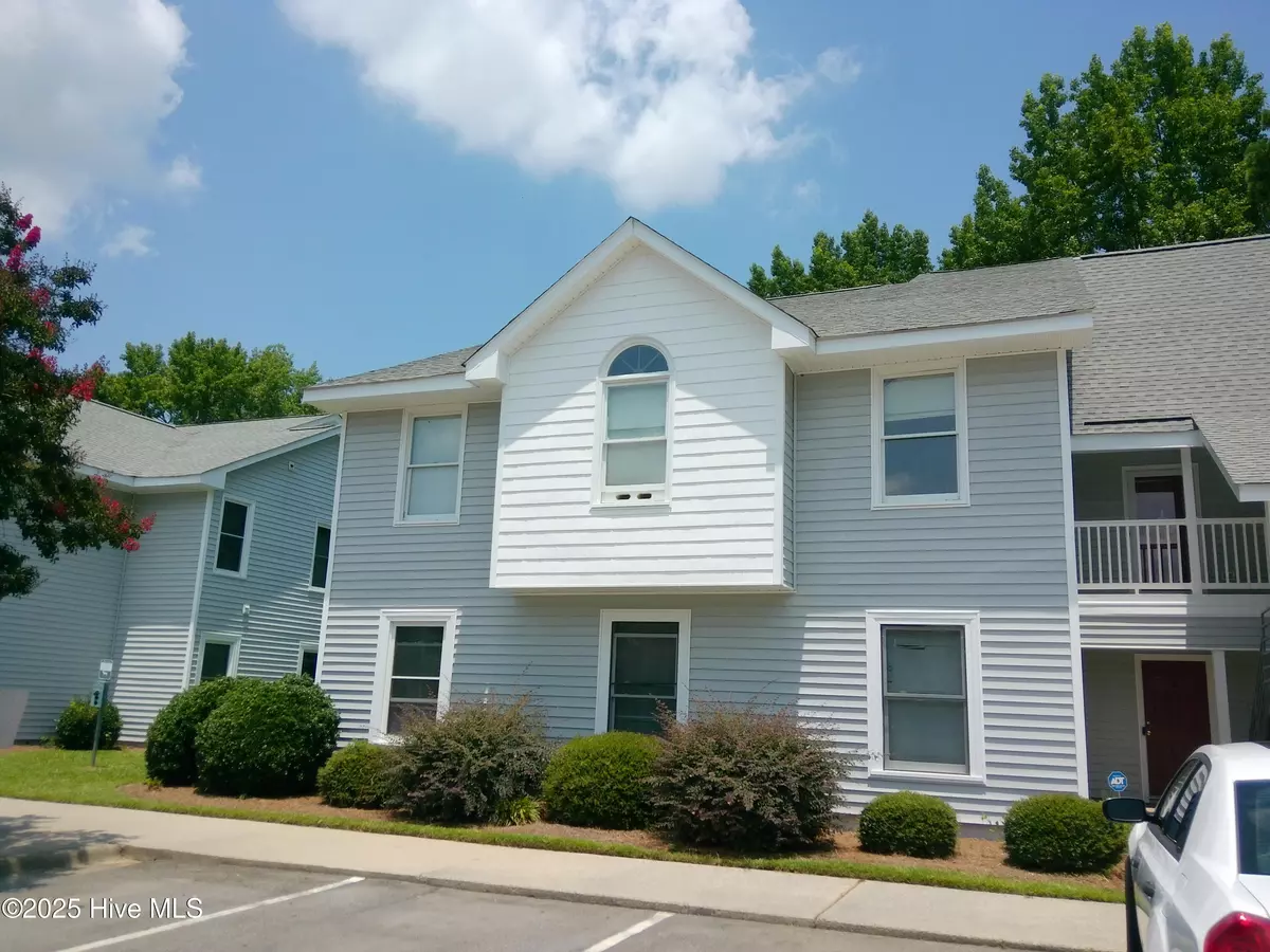 Greenville, NC 27834,108 W Victoria CT #A