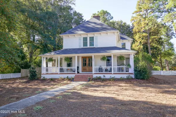 280 W Connecticut AVE, Southern Pines, NC 28387