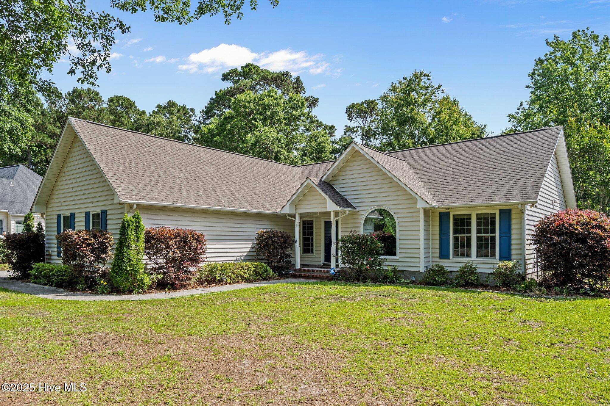 331 Long Leaf DR, Hampstead, NC 28443