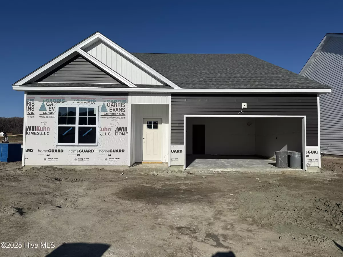 Ayden, NC 28513,1025 Seven Iron DR