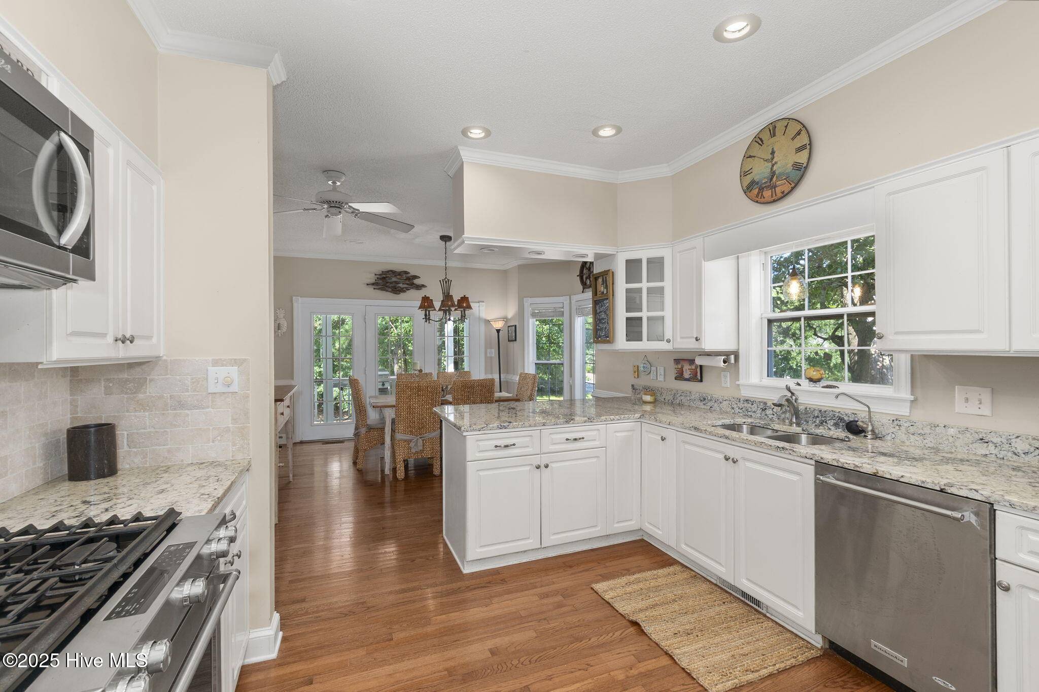 Emerald Isle, NC 28594,109 Lobster LN