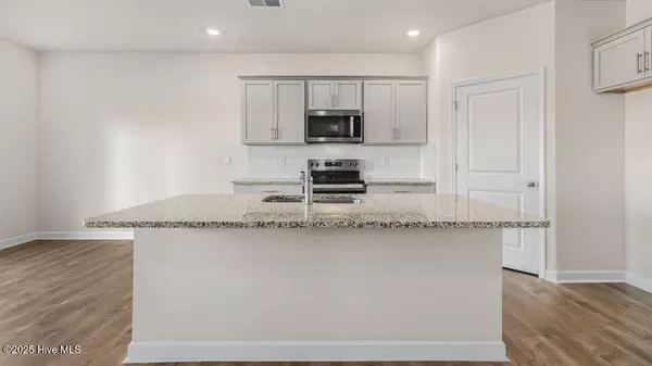 West End, NC 27376,3121 Platinum CIR