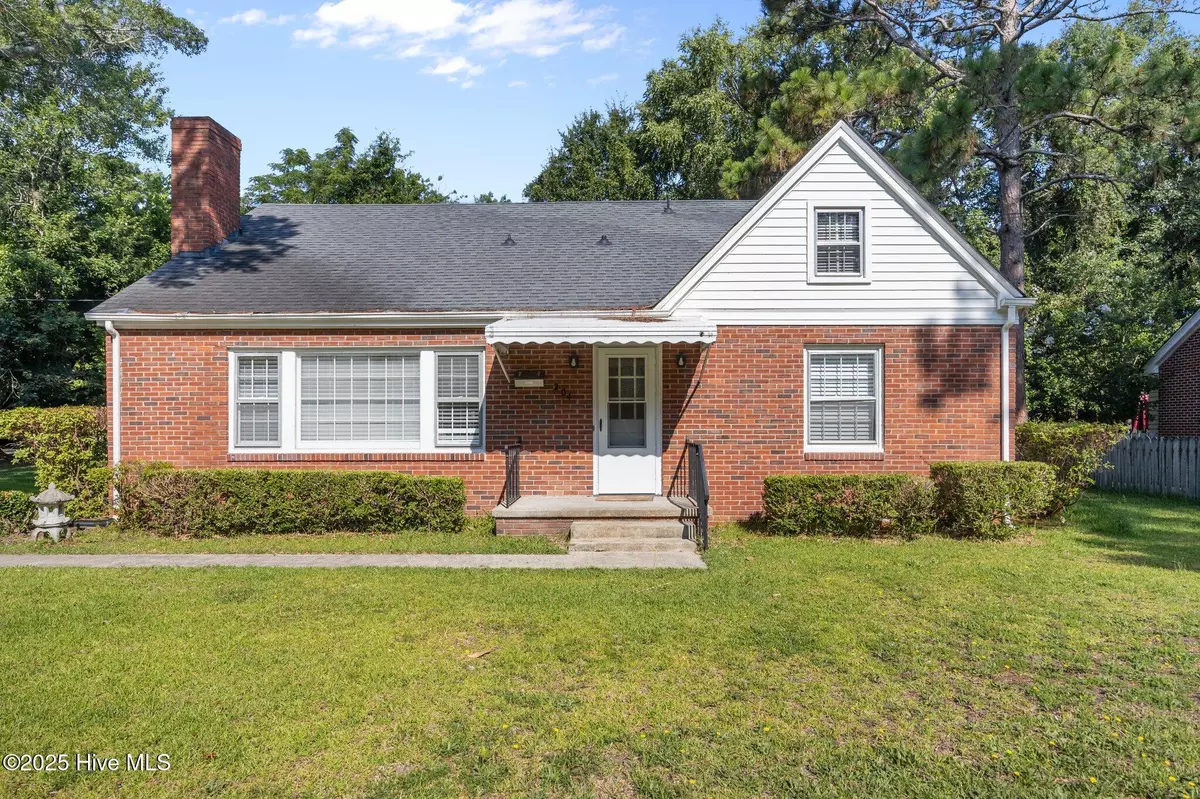 Greenville, NC 27858,204 S Warren ST