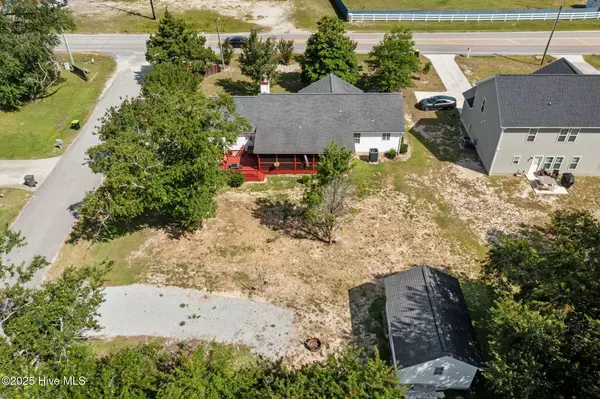 Hubert, NC 28539,803 Wood Creek DR