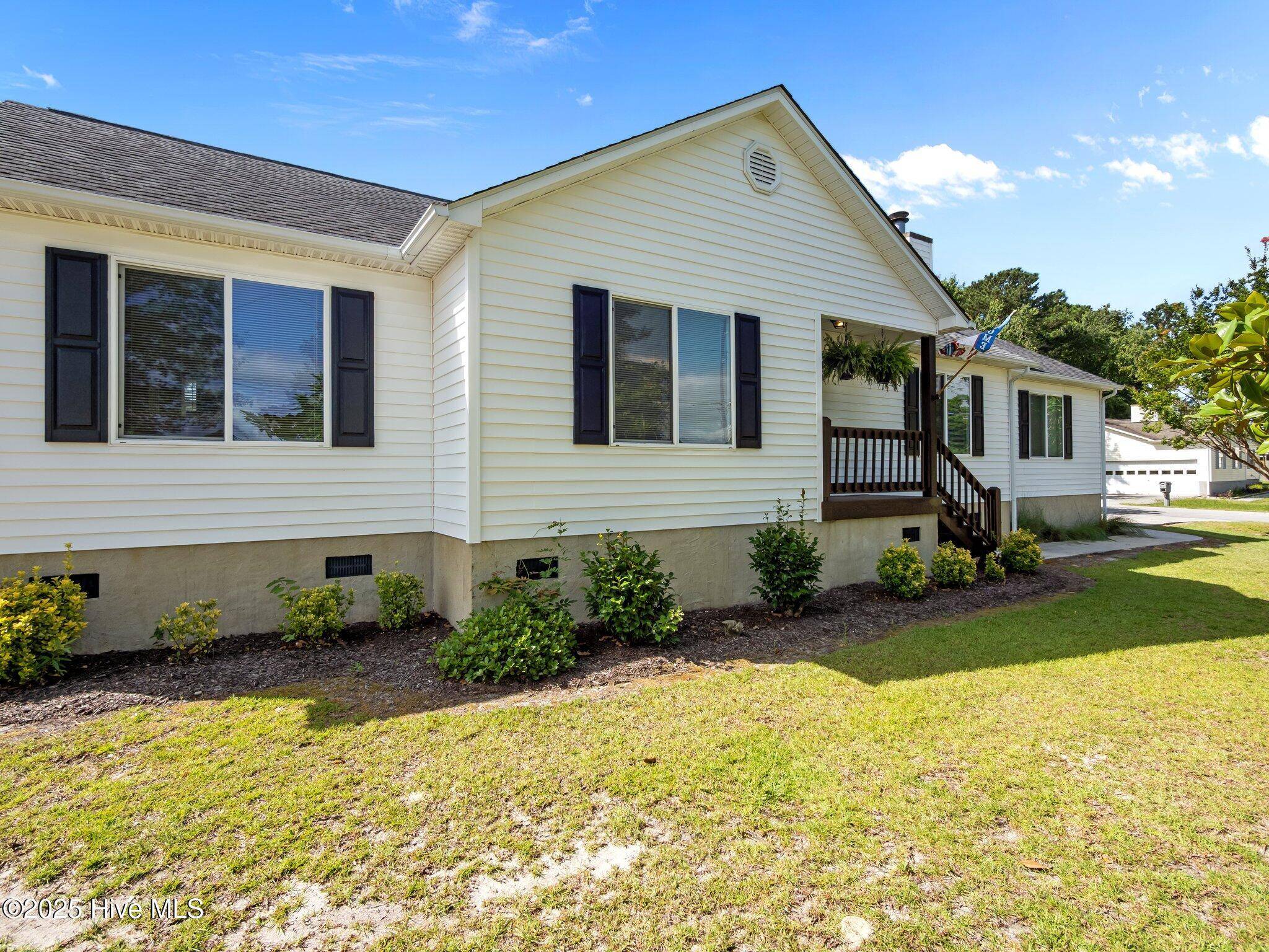 Hubert, NC 28539,803 Wood Creek DR