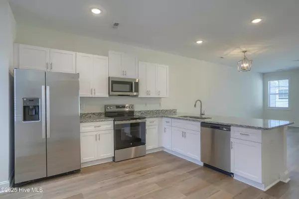 Sneads Ferry, NC 28460,315 Starfish LN