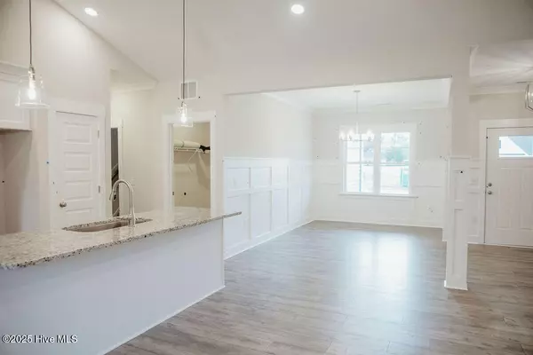 Pikeville, NC 27863,100 Lucky LN