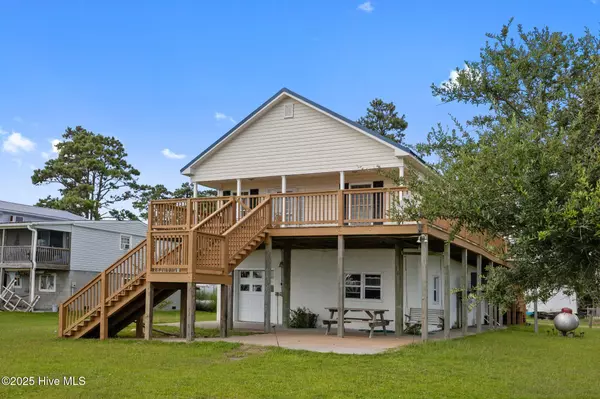 Belhaven, NC 27810,132 Riverview LN