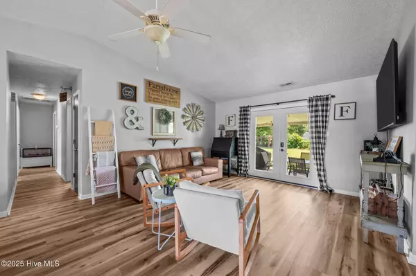 Havelock, NC 28532,213 Ashwood CT