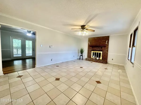 Selma, NC 27576,101 Creekside DR