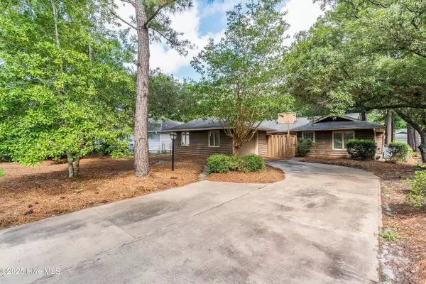 Sunset Beach, NC 28468,608 Camellia LN