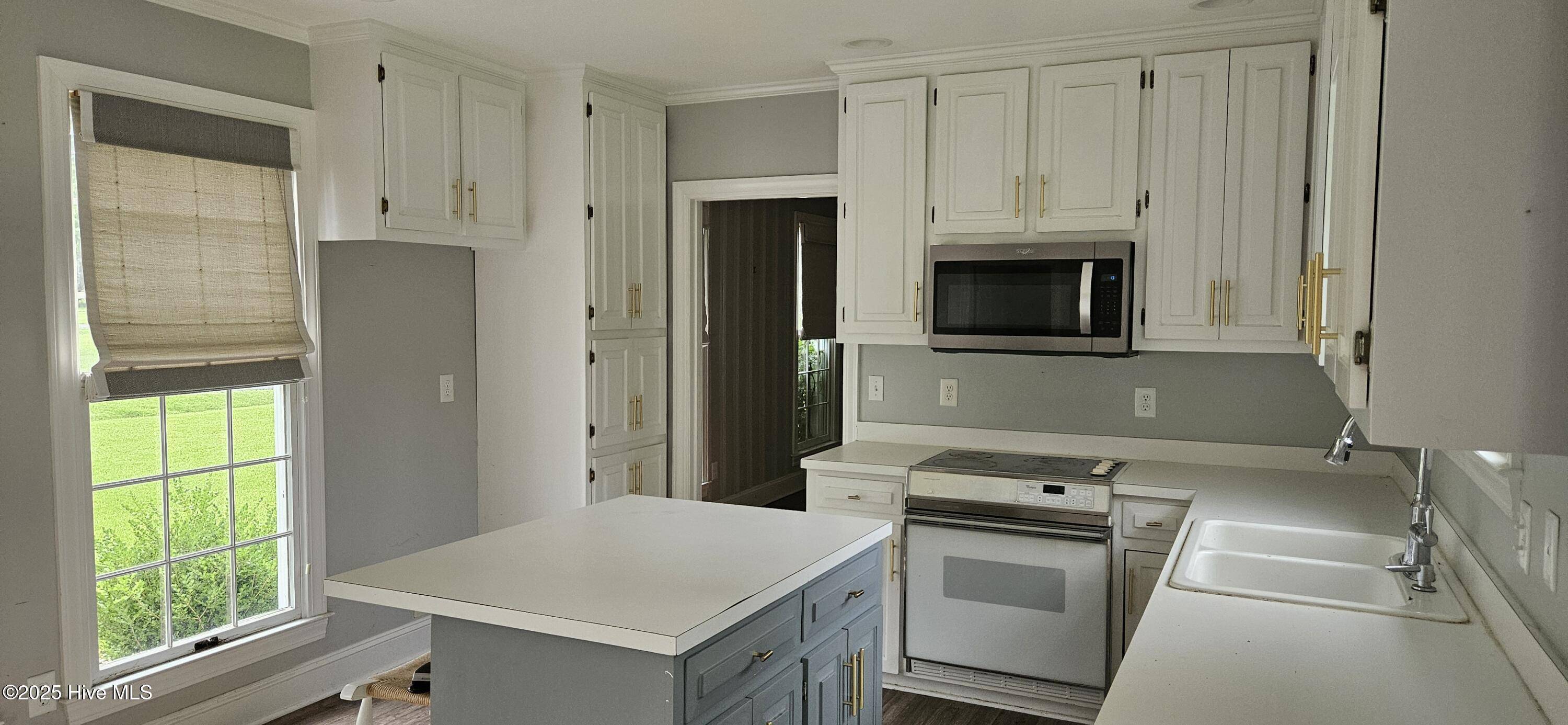 Clinton, NC 28328,907 Raleigh RD