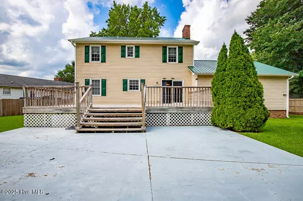 Havelock, NC 28532,203 Sweetbriar LN