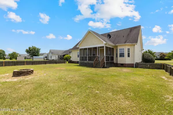 La Grange, NC 28551,107 Ellington WAY