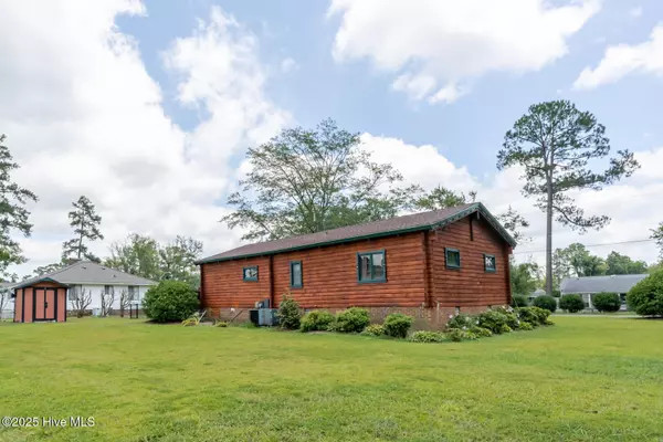 Elizabethtown, NC 28337,13 Monmouth DR
