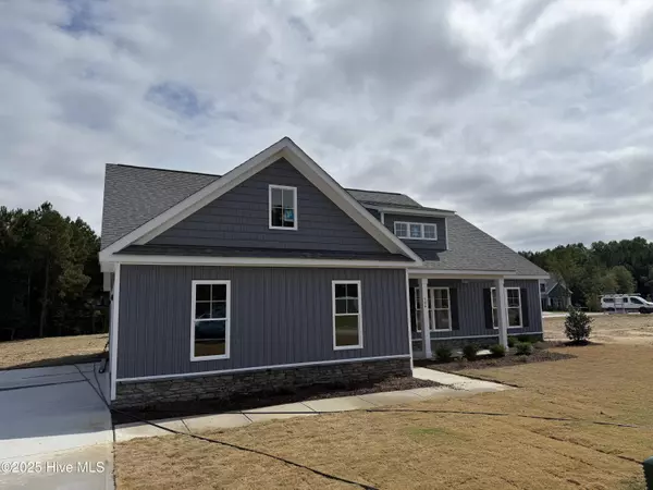 604 Tuscany CIR, Princeton, NC 27569
