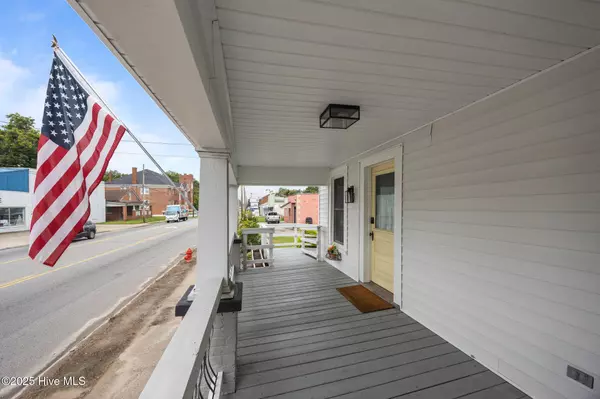 Washington, NC 27889,122 W 5th ST