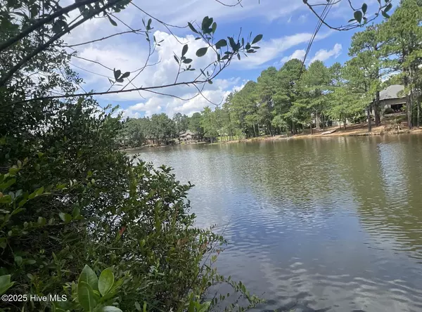 Pinehurst, NC 28374,16 Overpeck LN