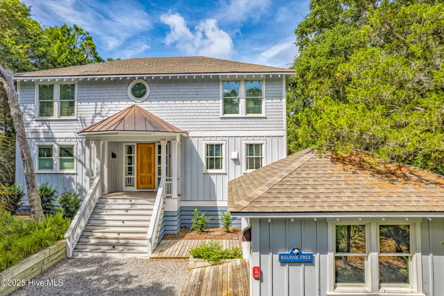 212 Stede Bonnet Wynd, Bald Head Island, NC 28461