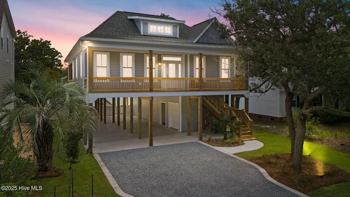 Oak Island, NC 28465,210 NE 42nd ST