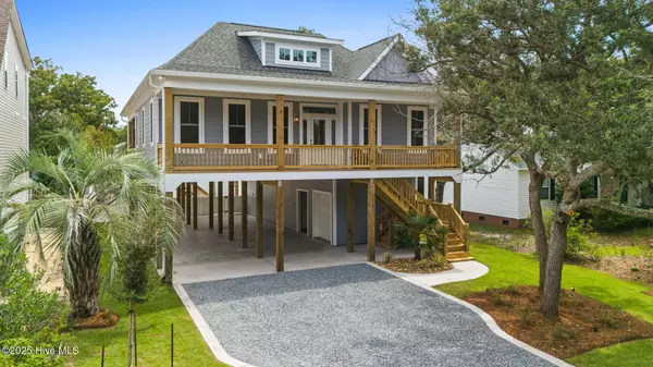 Oak Island, NC 28465,210 NE 42nd ST