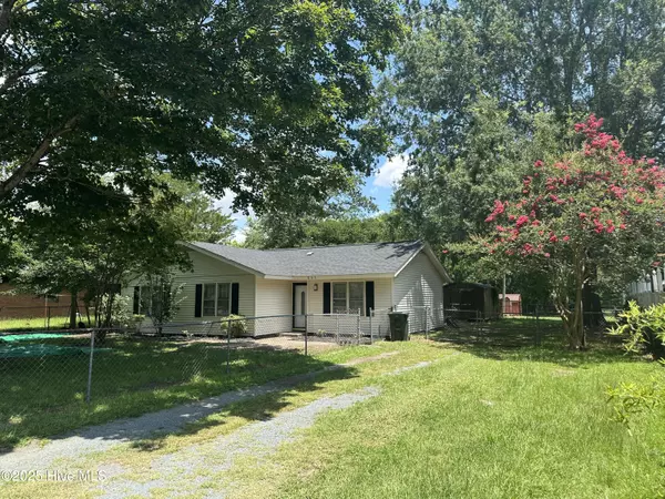 Laurinburg, NC 28352,802 Glenn ST