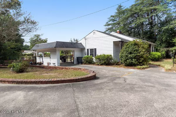 Hamlet, NC 28345,507 Hylan AVE