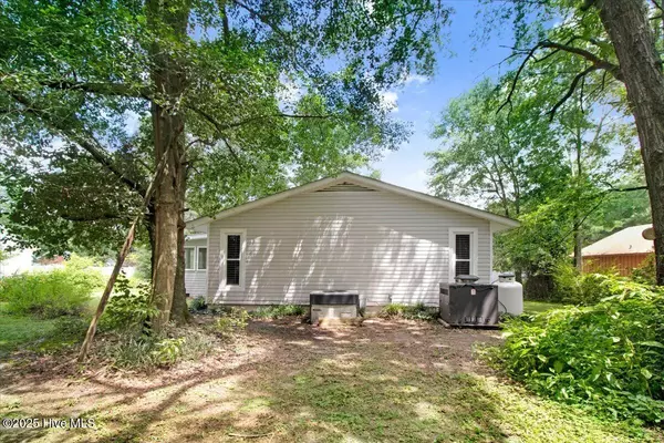 Goldsboro, NC 27534,308 Spring Creek RD