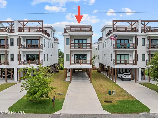 Carolina Beach, NC 28428,817 S Third ST