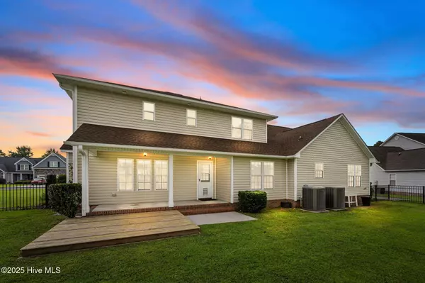 Jacksonville, NC 28540,102 Cross Creek DR