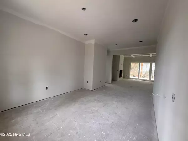 Pinehurst, NC 28374,730 Diamondhead DR S