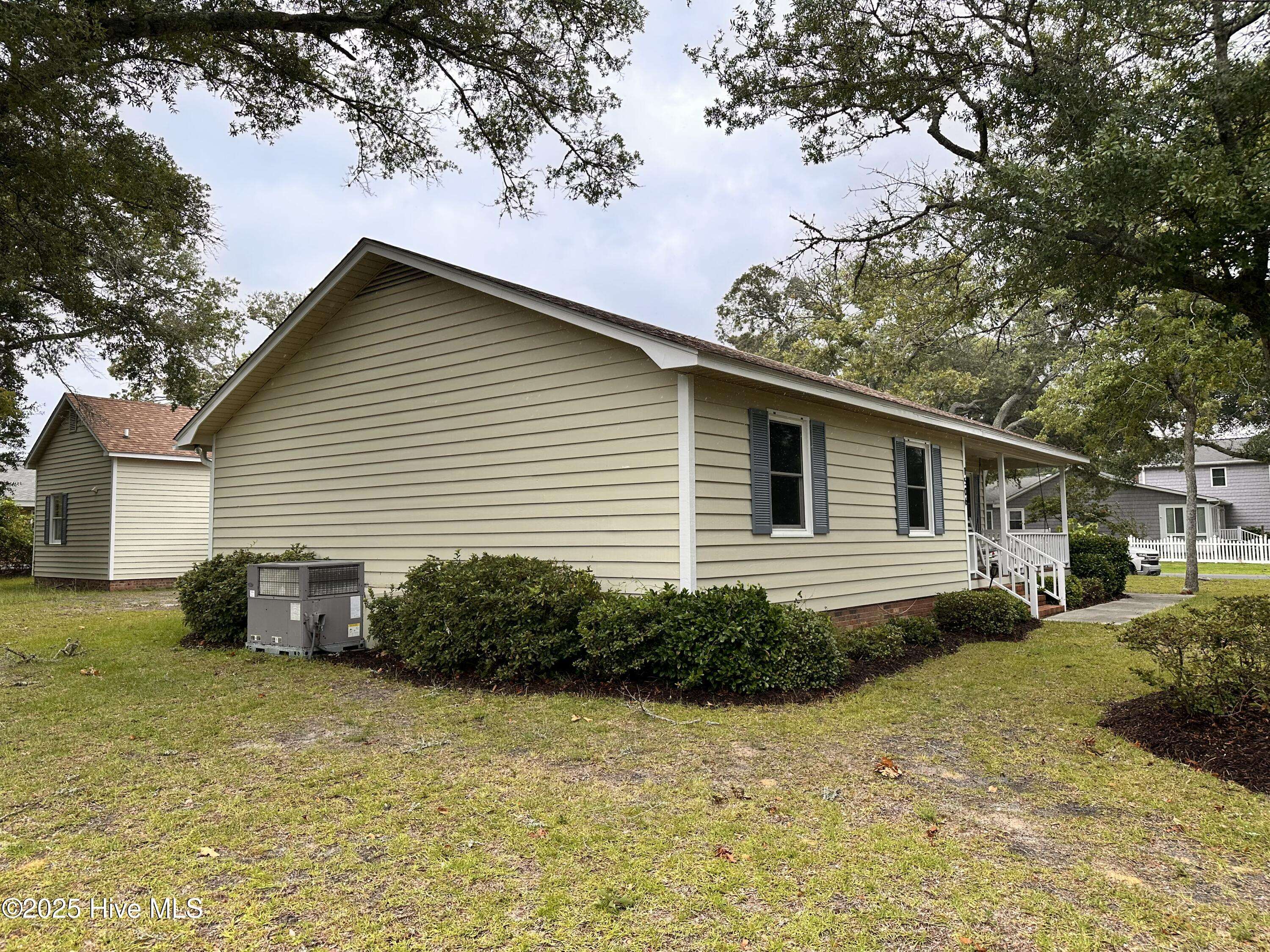 Oak Island, NC 28465,1506 E Oak Island DR