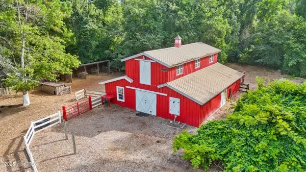 Supply, NC 28462,450 Berry LN SW