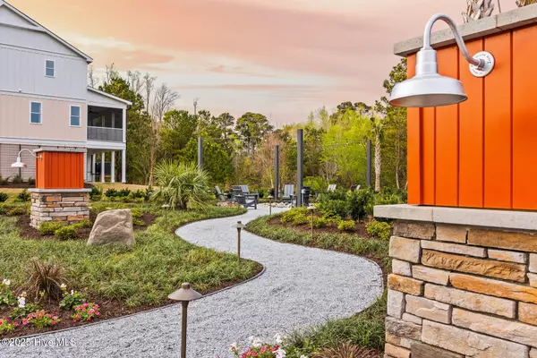 Wilmington, NC 28411,827 Anchors Bend WAY
