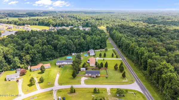 New Bern, NC 28560,1492 Antioch RD