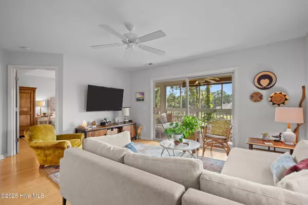 Southport, NC 28461,3350 Club Villas DR ## 1206