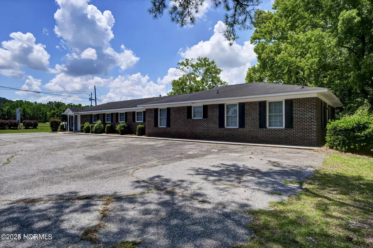 Whiteville, NC 28472,333 Jefferson ST
