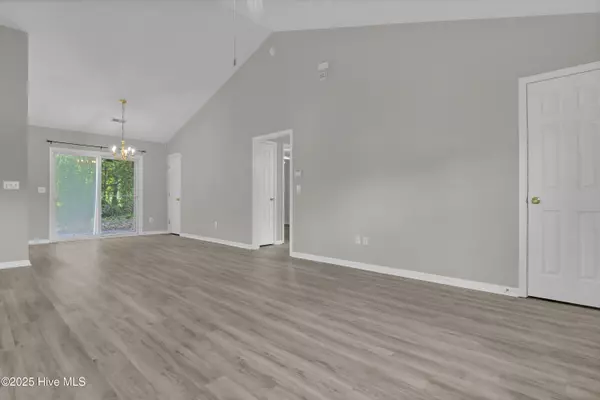 Wilmington, NC 28405,620 Tabor LN