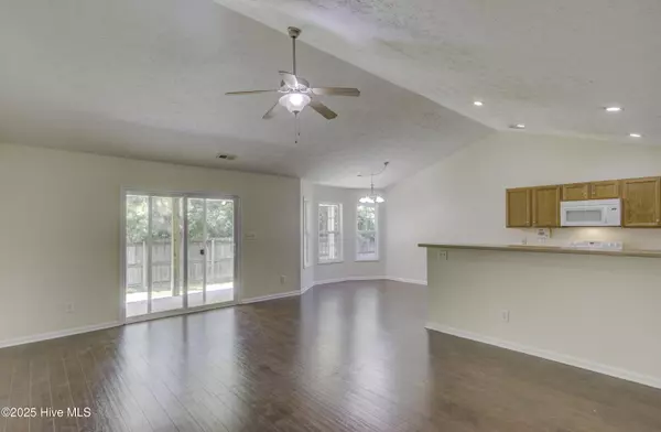 Jacksonville, NC 28546,102 Chinkapin CT