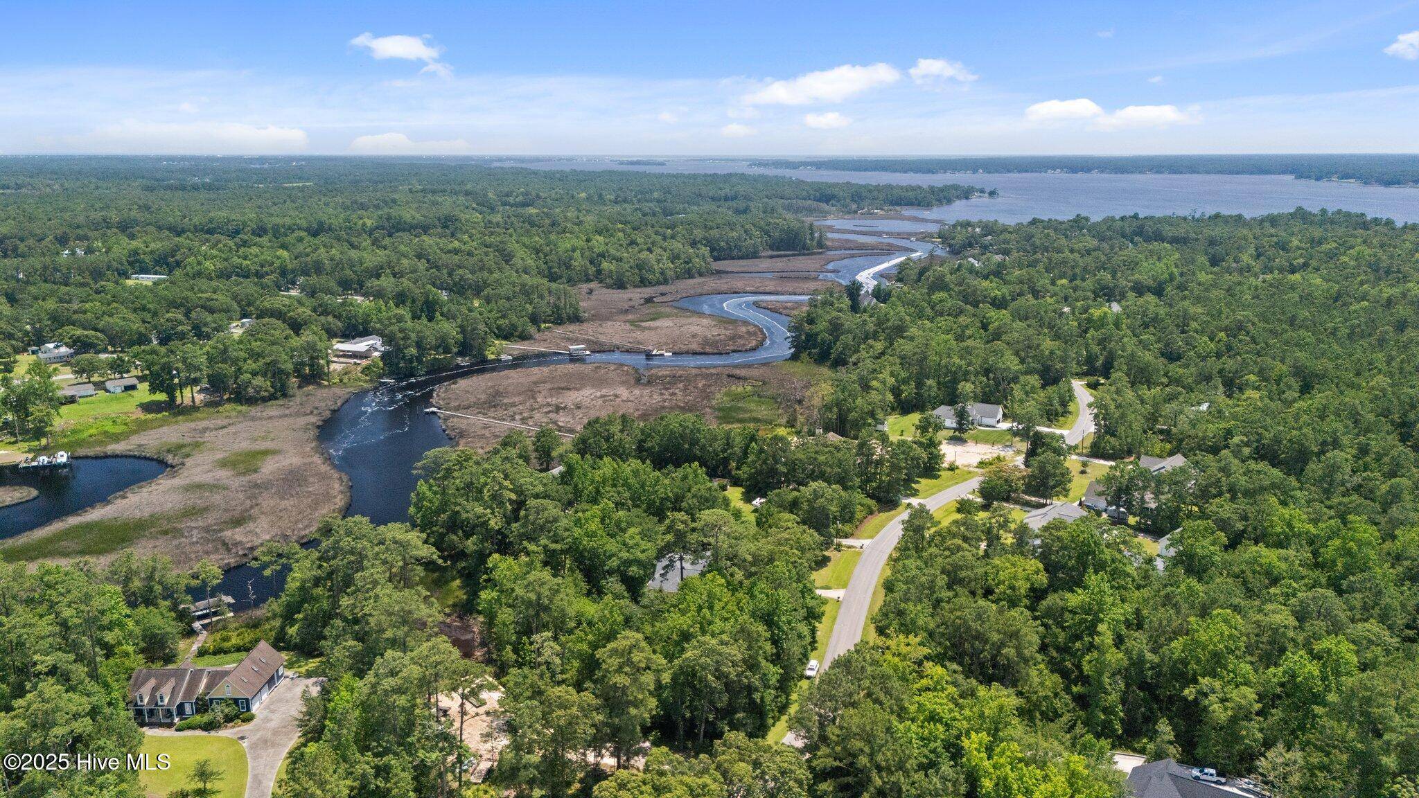 184 White Oak Bluff RD, Stella, NC 28582