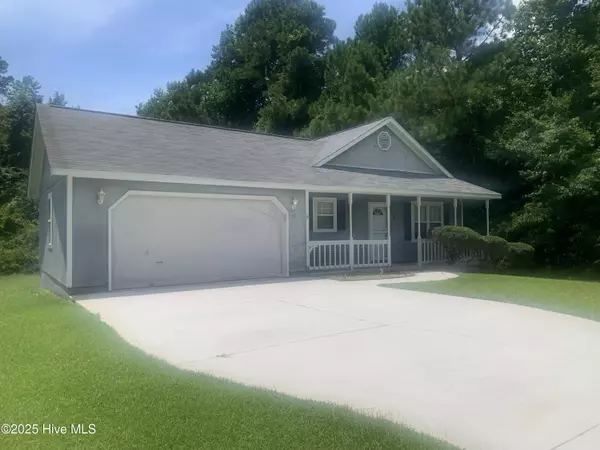 210 Glenwood DR, Hubert, NC 28539