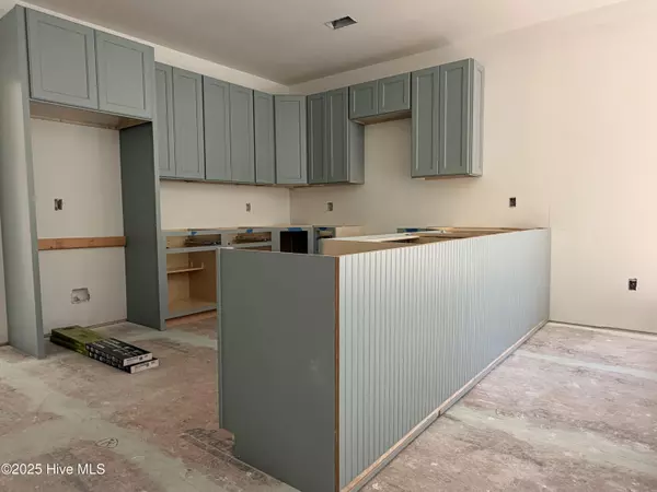 Southport, NC 28461,356 Drayton RD