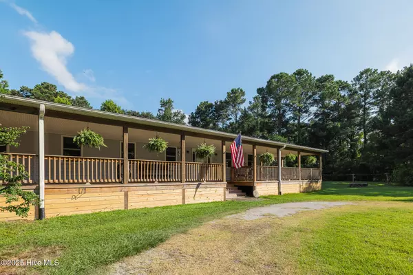 Swansboro, NC 28584,161 Howard LN