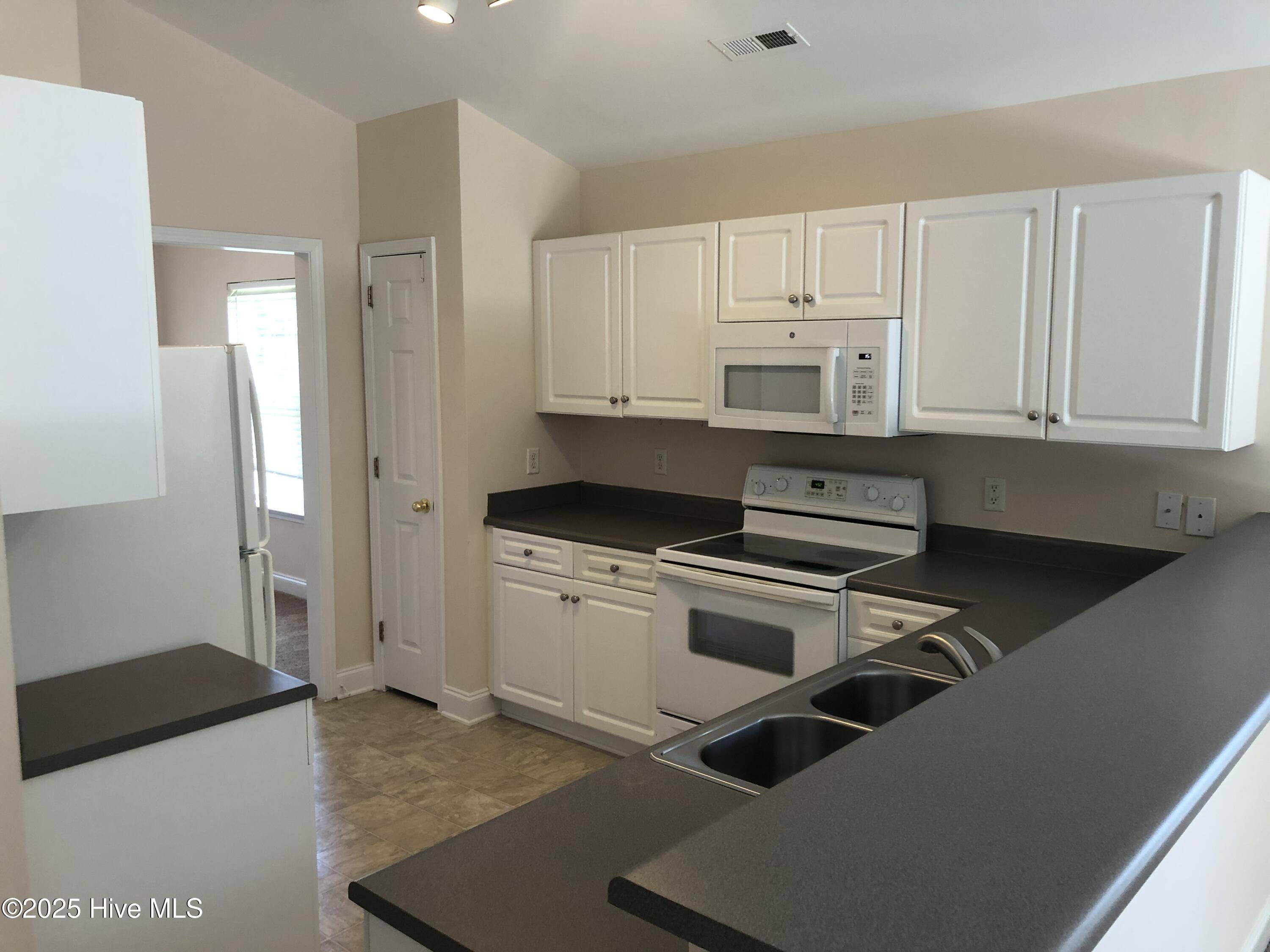 Hampstead, NC 28443,135 Red Bird LN