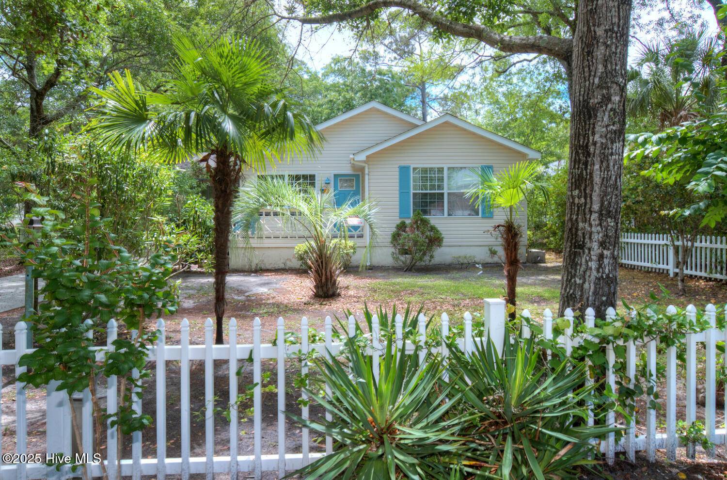 Oak Island, NC 28465,813 Elizabeth DR