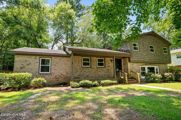 Greenville, NC 27834,208 Greenwood DR