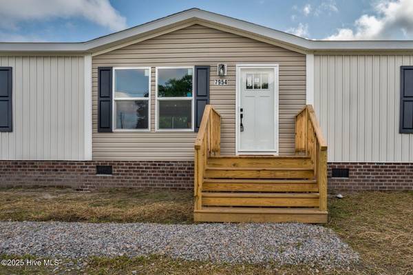 Rocky Mount, NC 27803,7954 White Oak RD