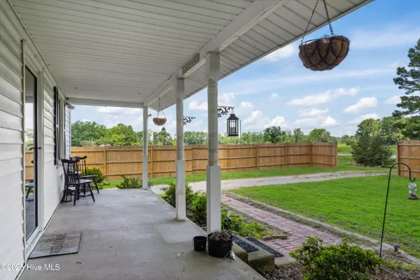 Whitakers, NC 27891,19431 Nc Highway 33