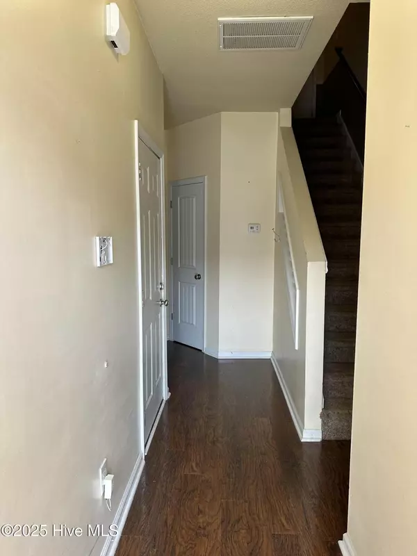 Holly Ridge, NC 28445,317 Cedar Island TRL